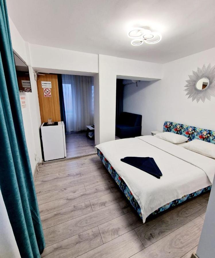 Ares Hotel Constanta Luaran gambar
